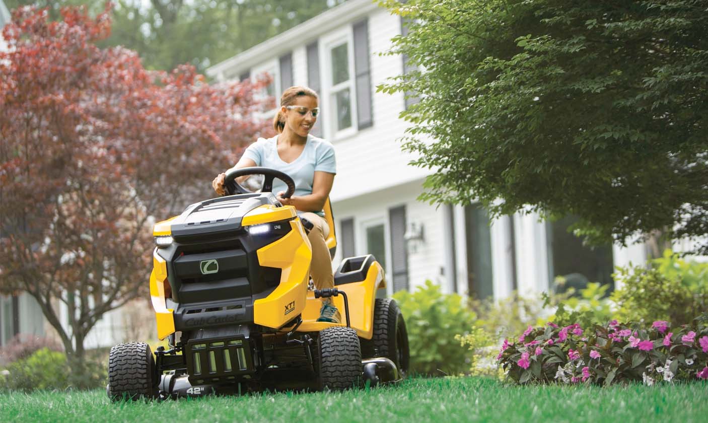 Compact Rider with a 30-inch Cutting Deck